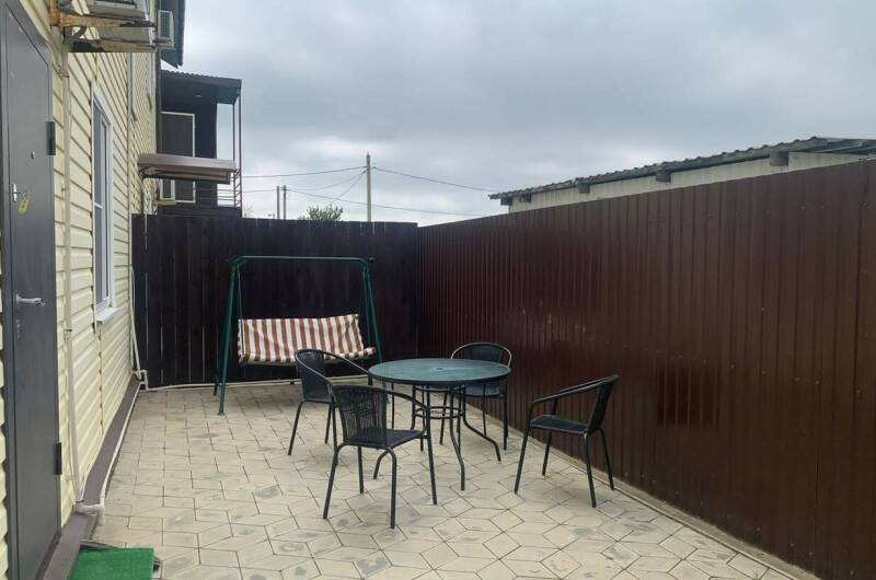 Четырех местный с двориком