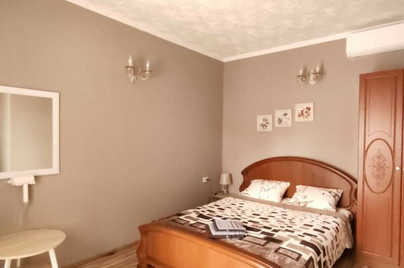 Стандарт Улучшенный с балконом, 2 этаж