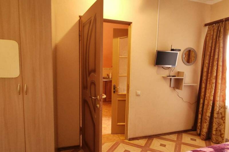 Семейный 2х комн. с кухней, с 2мя санузлами