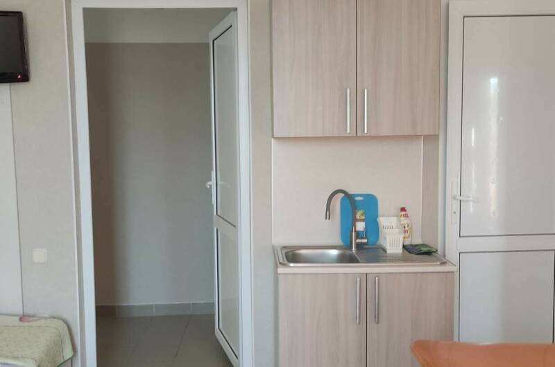 Пятиместная студия с кухней