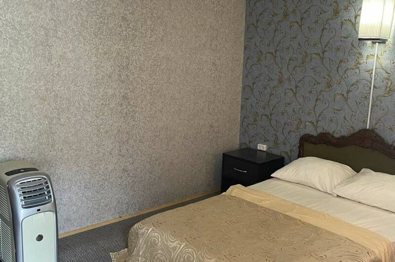 Комната в деревянном домике