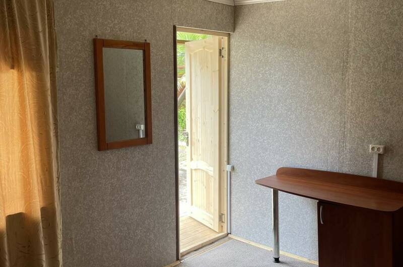 Комната в деревянном домике