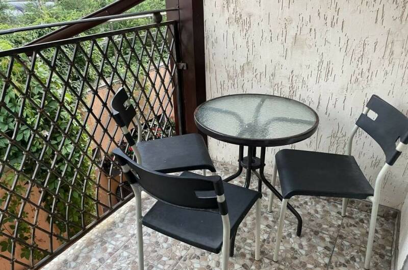 Трёхместный номер с балконом