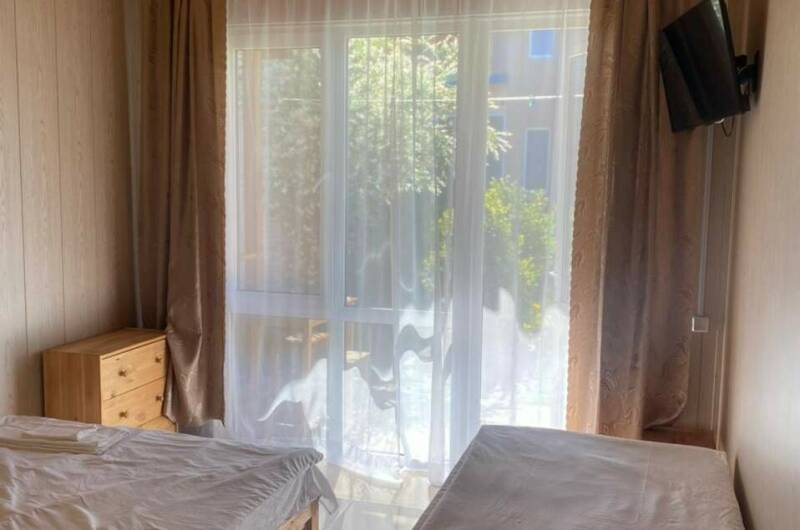 Однокомнатный 3-х местный домик с удобствами