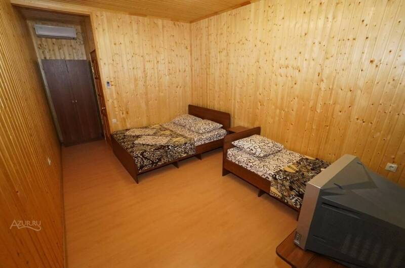 Трехместная комната с удобствами «Семейная»