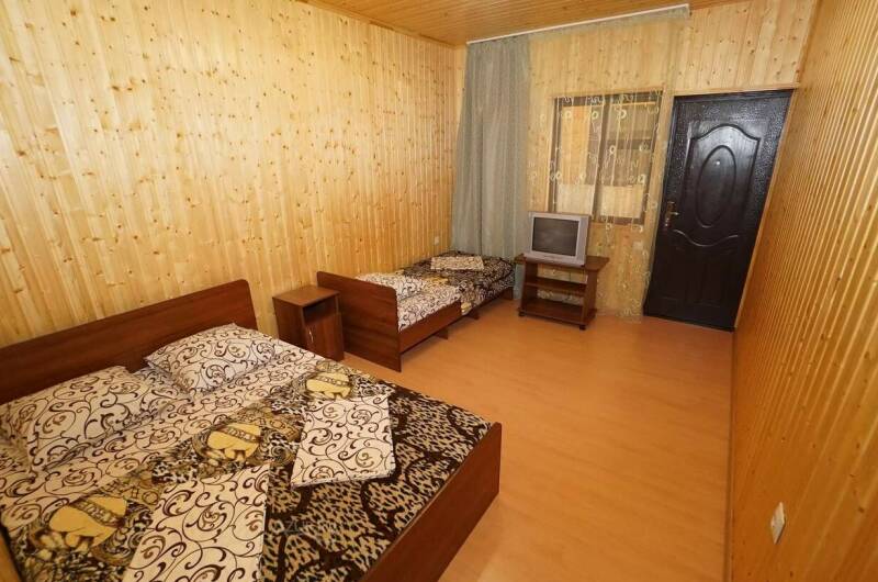 Трехместная комната с удобствами «Семейная»