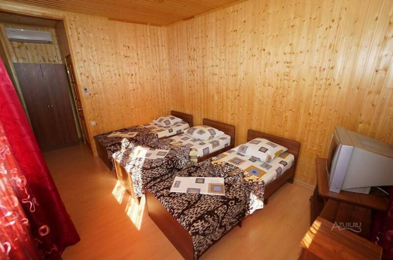 Трехместная комната с удобствами «Стандарт»