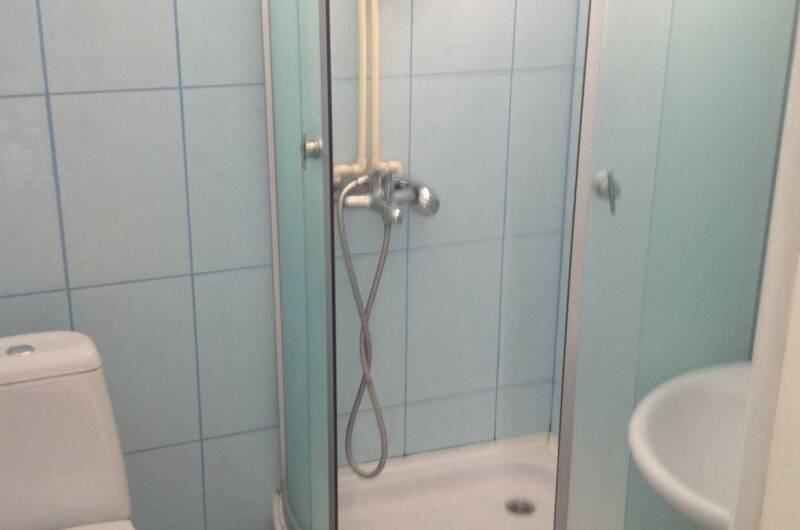 Комната на троих