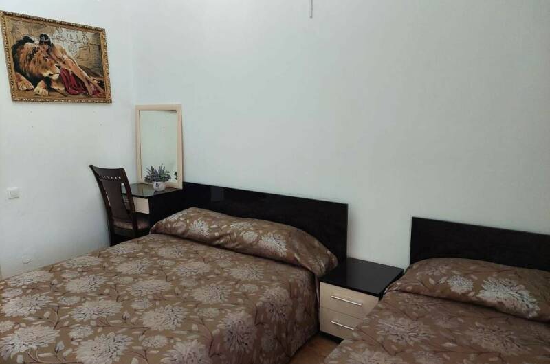 Трехместный с удобствами с видом в сад