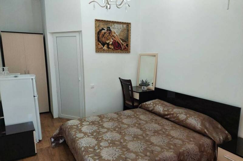 Трехместный с удобствами с видом в сад