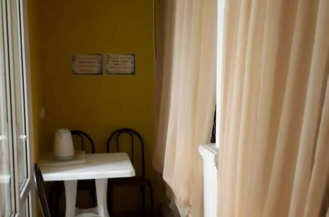 Трехместный с удобствами с балконом 2 Этаж