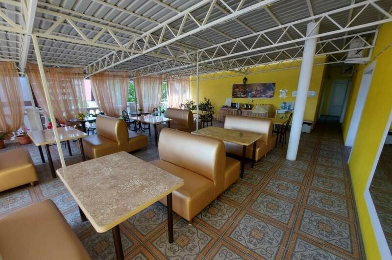 Трехместный с удобствами с балконом 2 Этаж