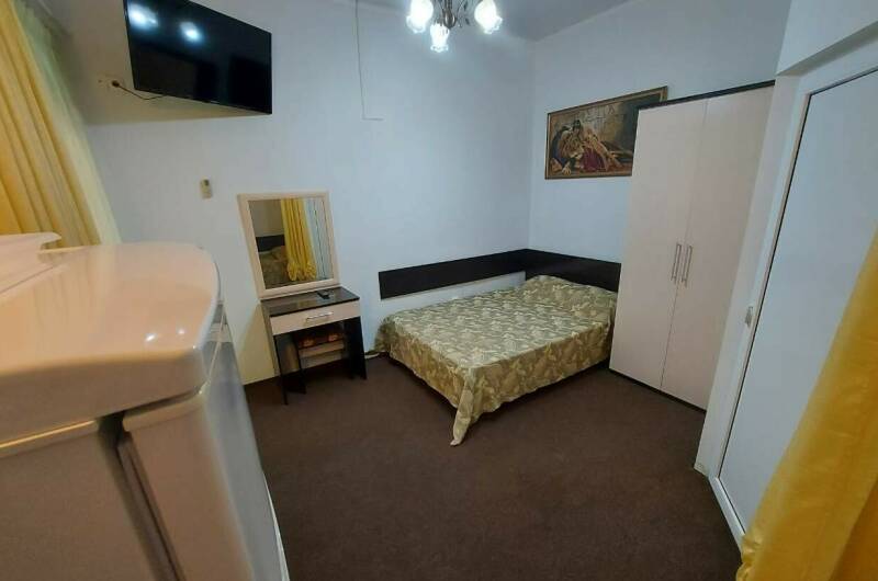 3-местный с удобствами, выходом на террасу