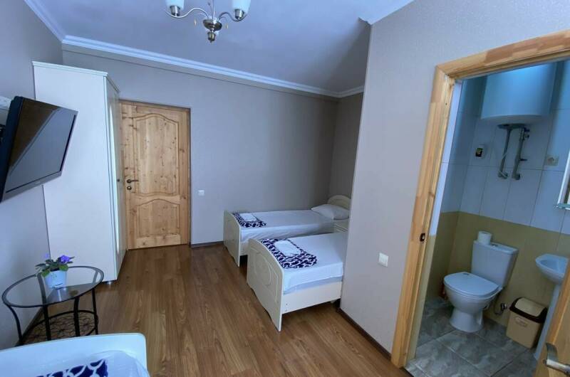 Трехместный «Стандарт» с раздельными кроватями