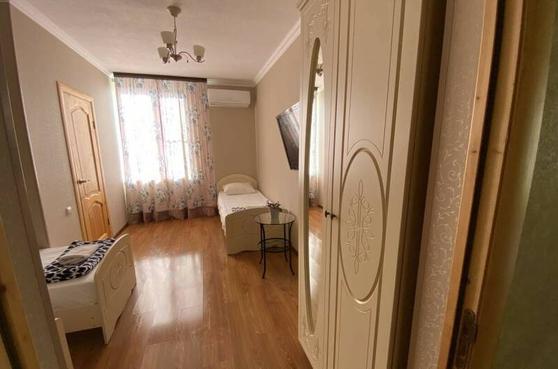 Трехместный «Стандарт» с раздельными кроватями