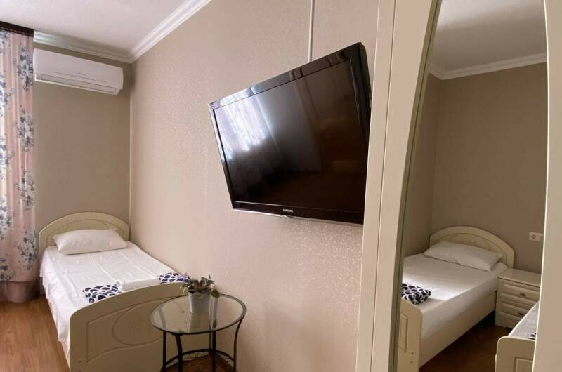 Трехместный «Стандарт» с раздельными кроватями