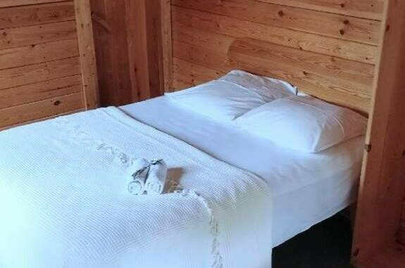 Трёхместный номер «Домик»