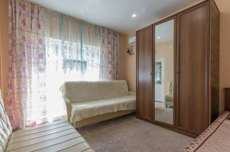 2 этаж на 3 человека