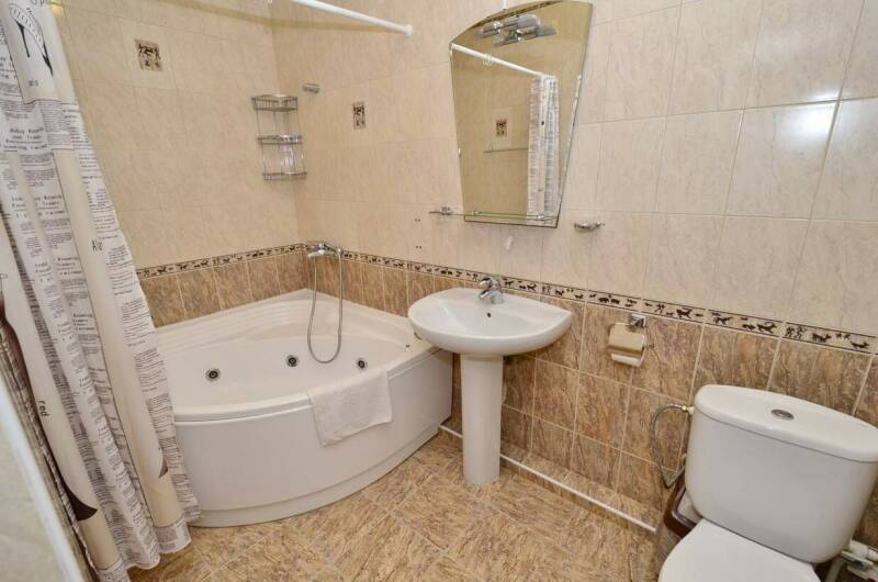 Люкс 2-х комнатный 4-х местный (кухня)