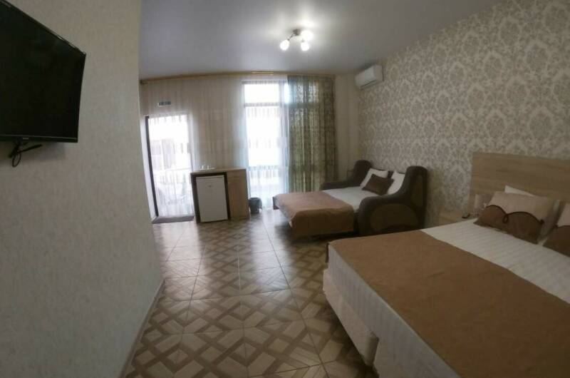 Семейный номер на 3−4 чел., + 1 доп. место 1й этаж