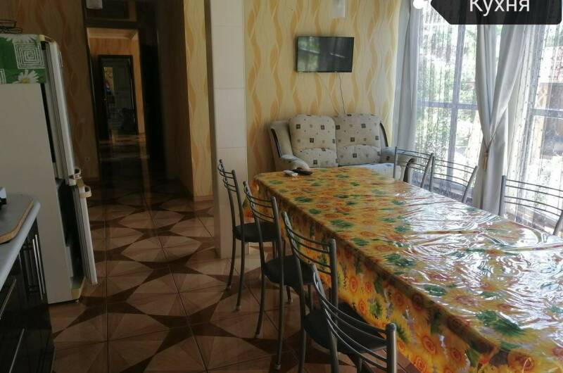 Люкс 3-х комнатный с кухней 6−9 чел