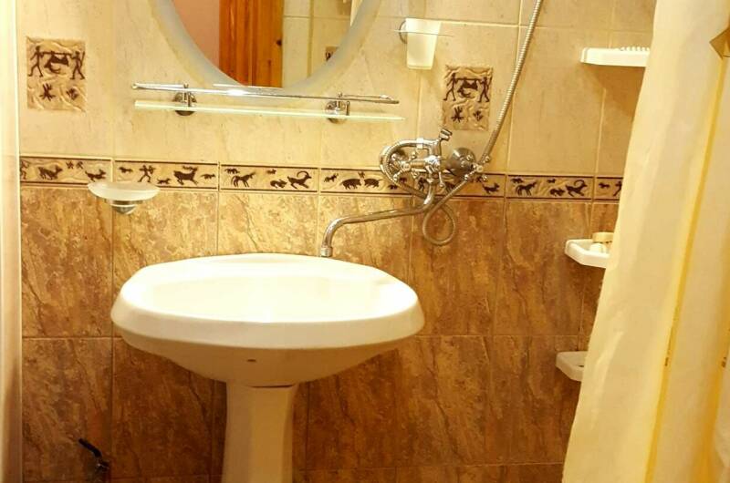 Люкс на 2−3 человека