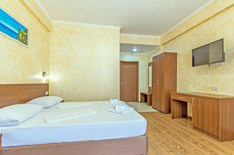 Семейный номер с балконом с прямым видом на море