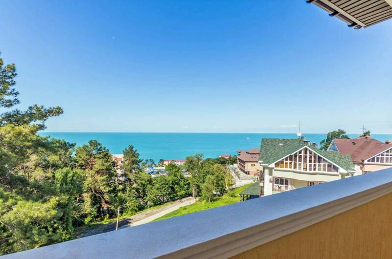 Семейный номер с балконом с прямым видом на море