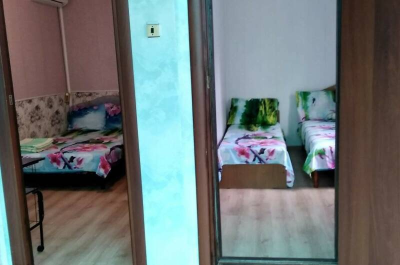 Домик двухкомнатный