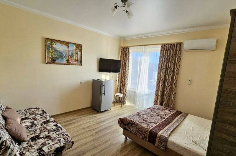 3х (4х).местный номер комфорт (свой балкон)