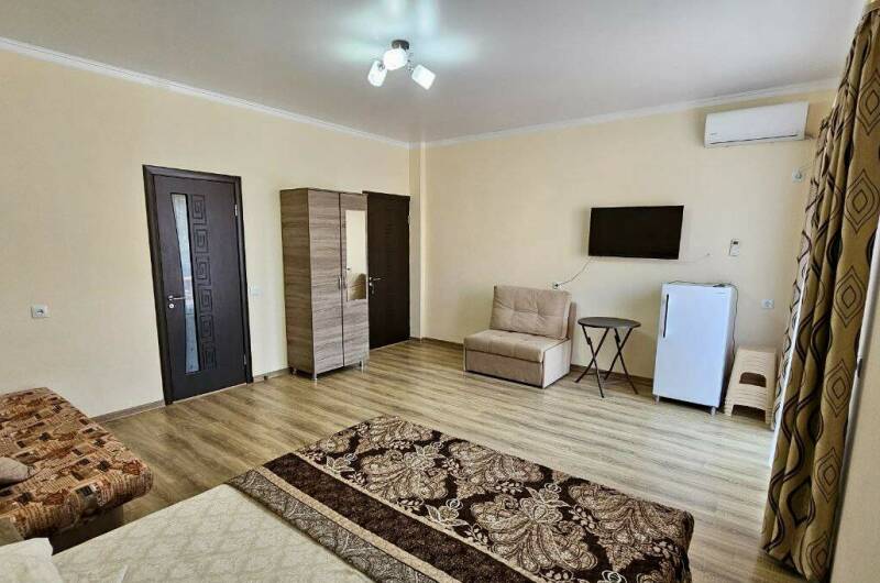 4х (5ти)местный номер комфорт (свой балкон)