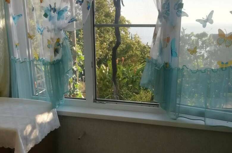 Люксик 17 м² в саду с верандой 9 м²