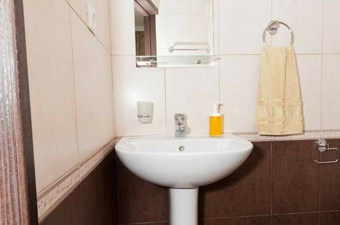 Большой корпус трёхместный номер