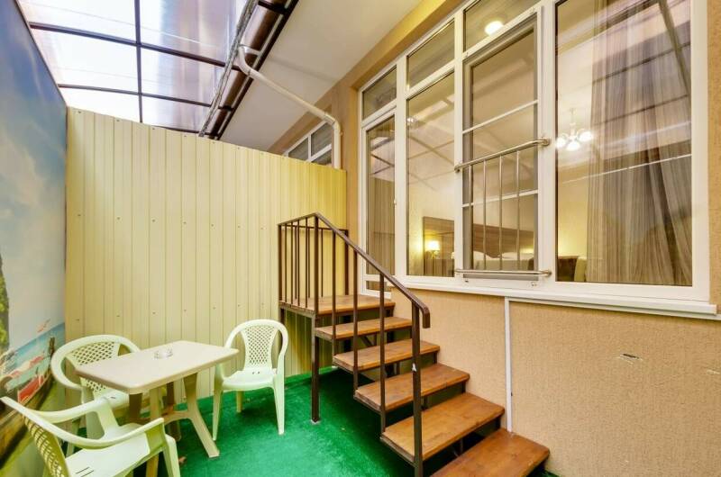 3-х местный номер «Комфорт» с собственным двориком