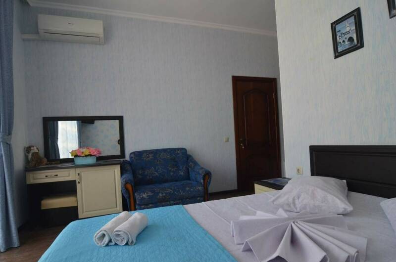 Трехместный номер «Стандарт»