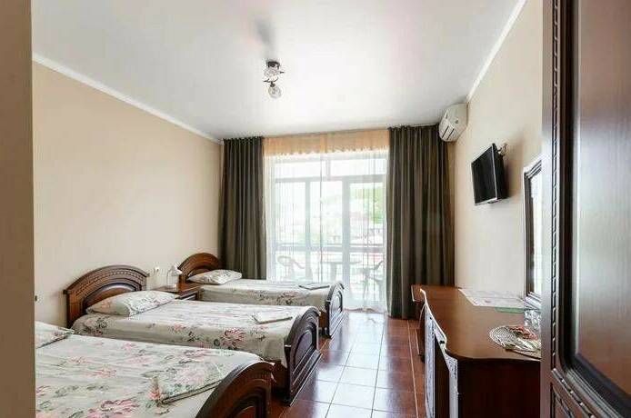 «Люкс» трехместный