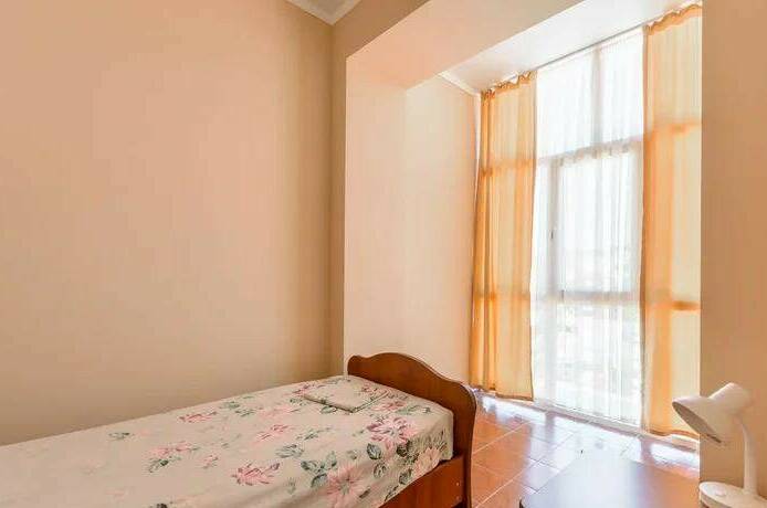 «Люкс» четырехместный двухкомнатный