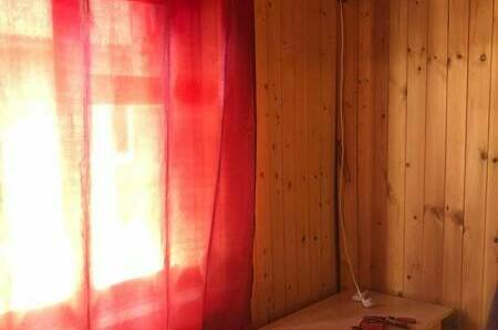 Номер 3−х местный (2 категория, удобства на блок)