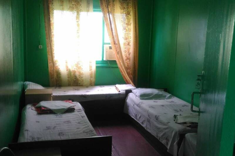 Номер 3-х местный (3 кат., удобства на территории)