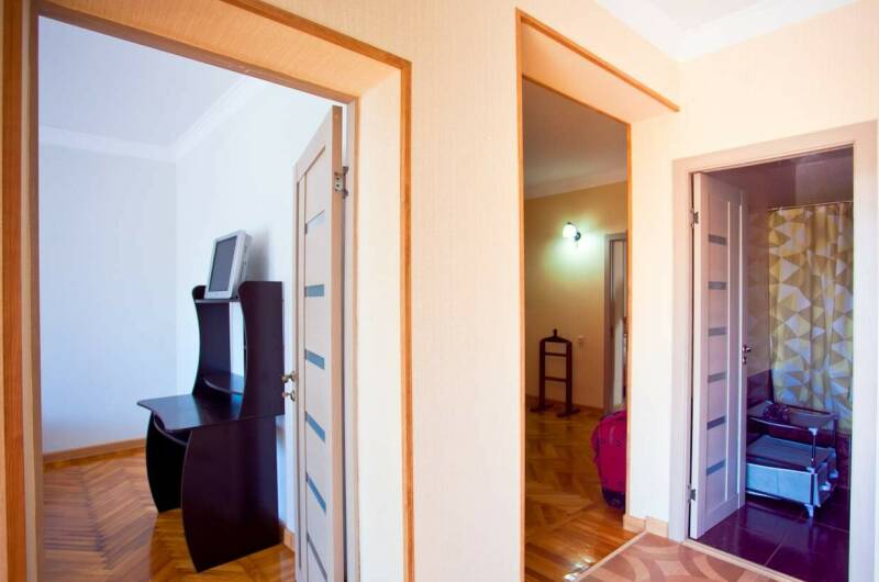 Номер «Люкс» с балконом