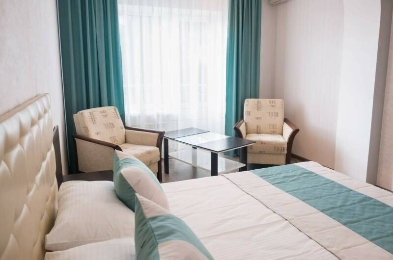 Комфорт, трехэтажный корпус