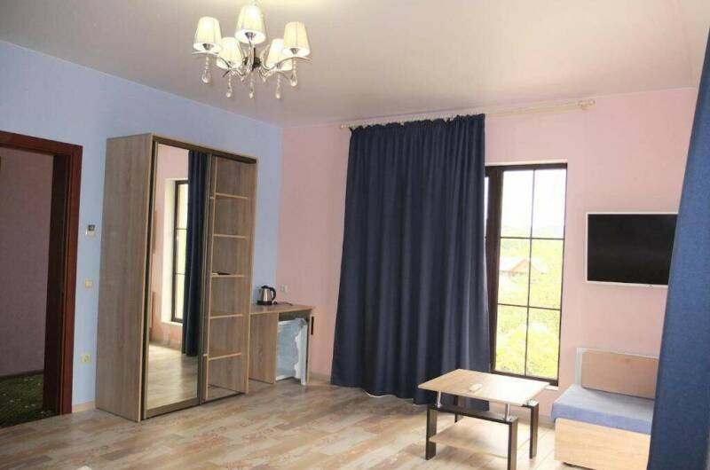 Комната для 2х человек с ребёнком и видом на море