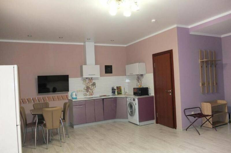 Двухкомнатное помещение с кухней