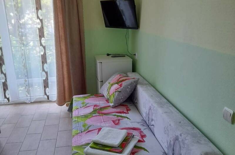 3-х местная комната с балконом