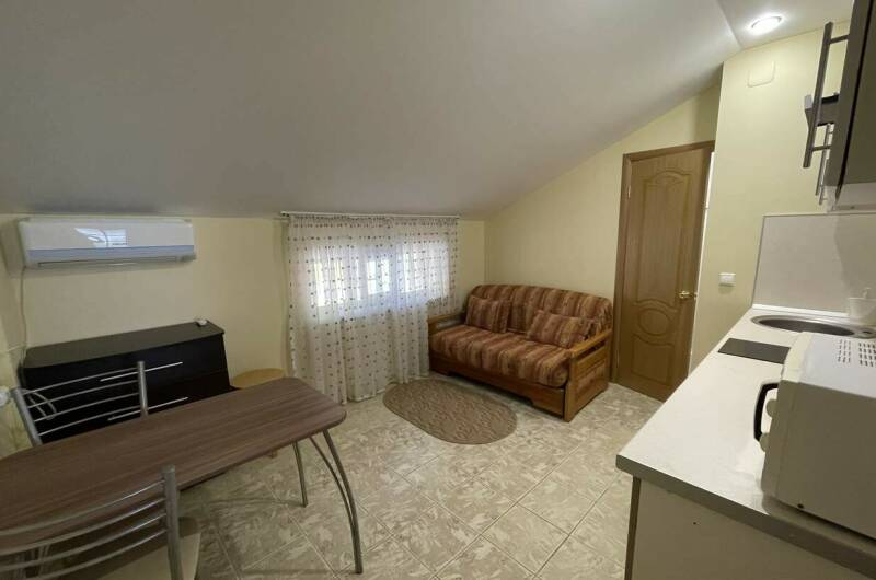 Двухкомнатный номер с кухней и балконом