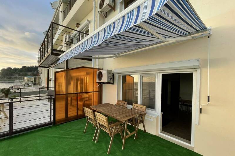 Номер с кухней и террасой. (вид на море) (№ 2/1)