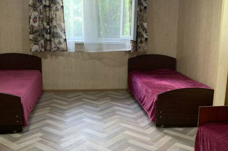 Трехместный домик