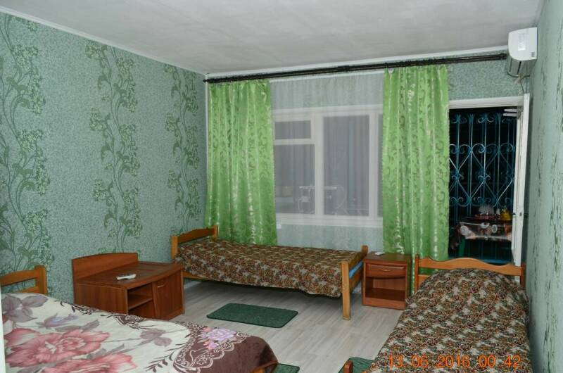 «Стандарт» 4-х местный с террасой № 3