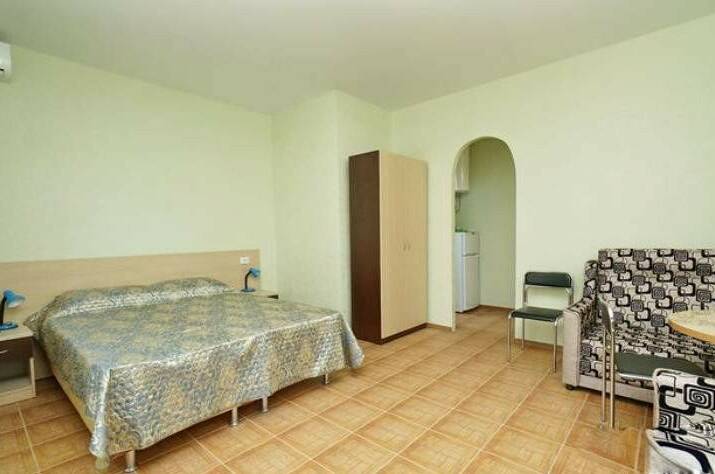 Номер «Комфорт» 4-х местный с лоджией