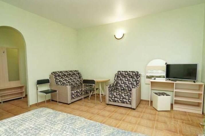 Номер «Комфорт» 4-х местный с лоджией